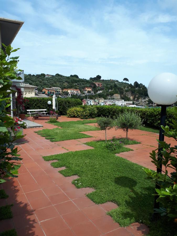 Апартаменты La Terrazza Tra Cielo E Mare Портовенере Экстерьер фото